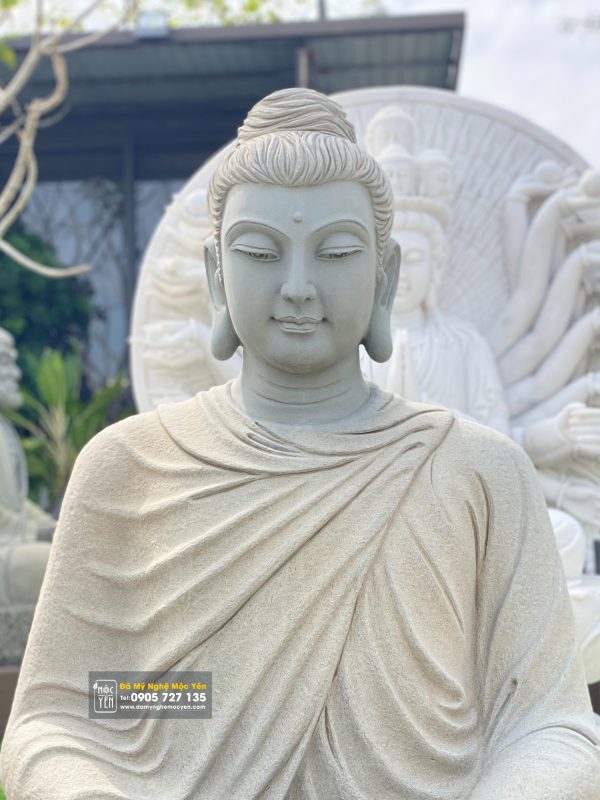 Tượng Phật Bổn Sư Thích Ca bằng đá xanh