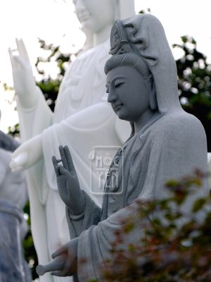 Tượng Quan Thế Âm Bồ Tát bằng đá đẹp nhất